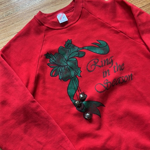 Vintage Christmas Crewneck / 90s / Large / Ring In The Season - Picture 2 of 7